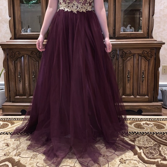 Dress - Picture 2 of 6